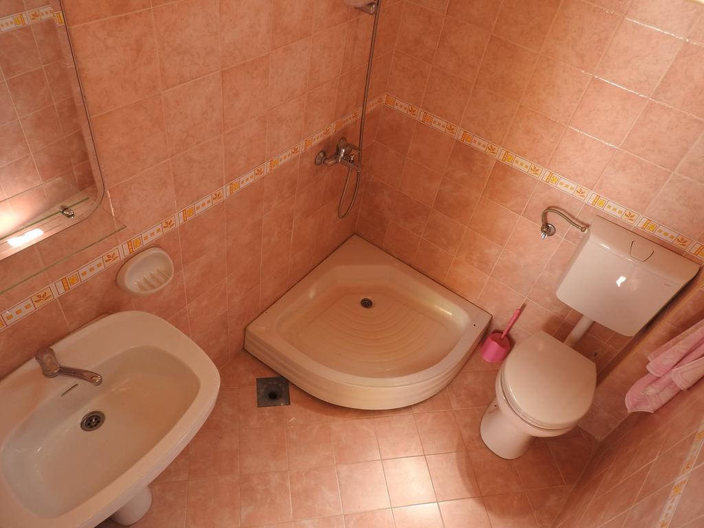 Apartments Basha 1 - Long Beach อุลซิน ภายนอก รูปภาพ
