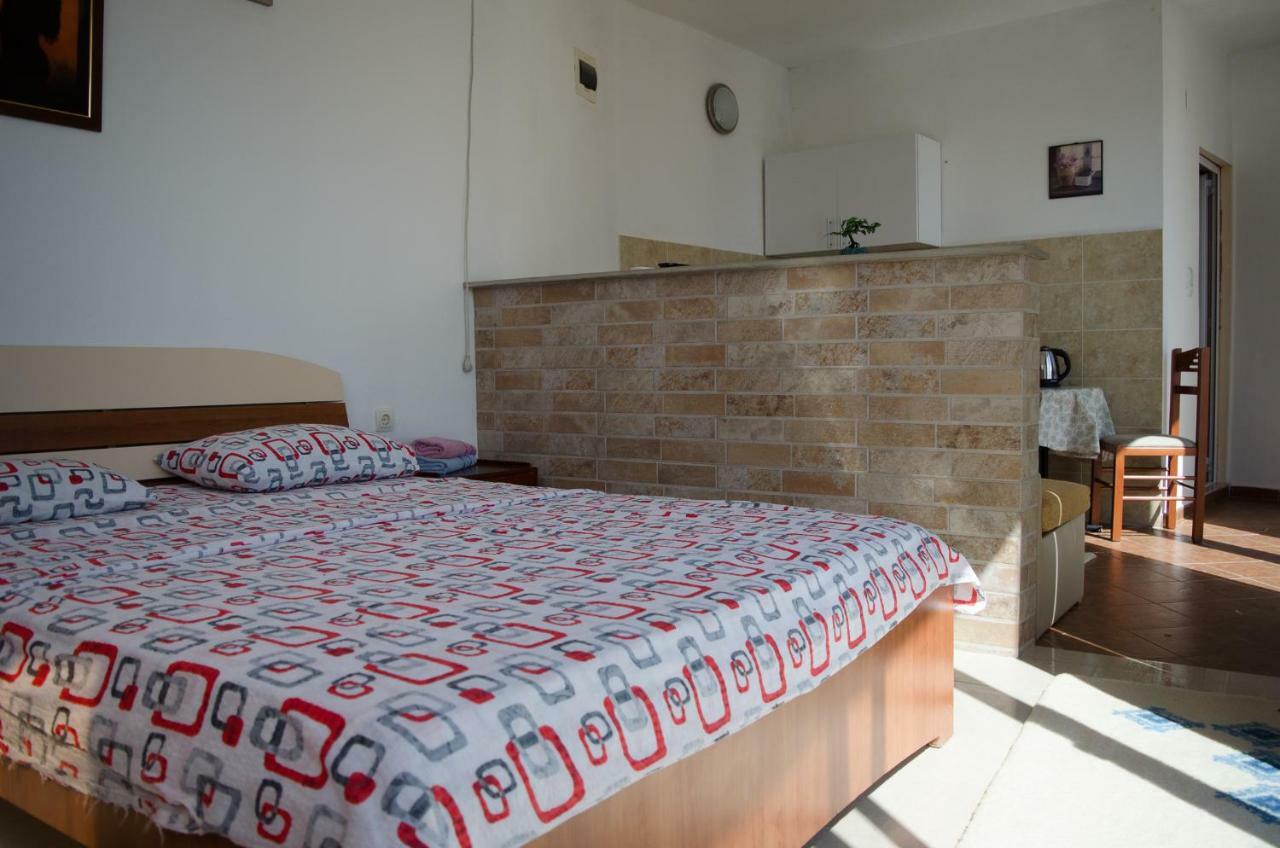 Apartments Basha 1 - Long Beach อุลซิน ภายนอก รูปภาพ