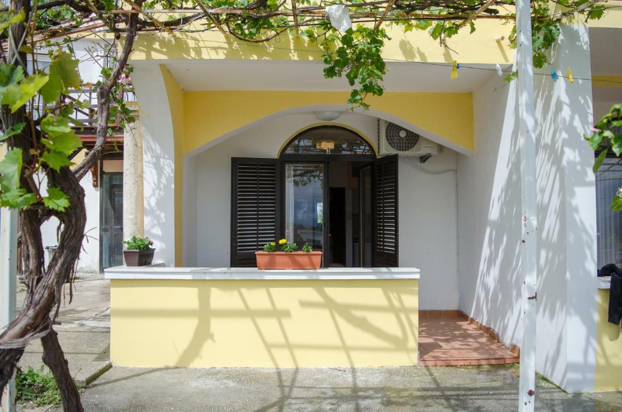 Apartments Basha 1 - Long Beach อุลซิน ภายนอก รูปภาพ