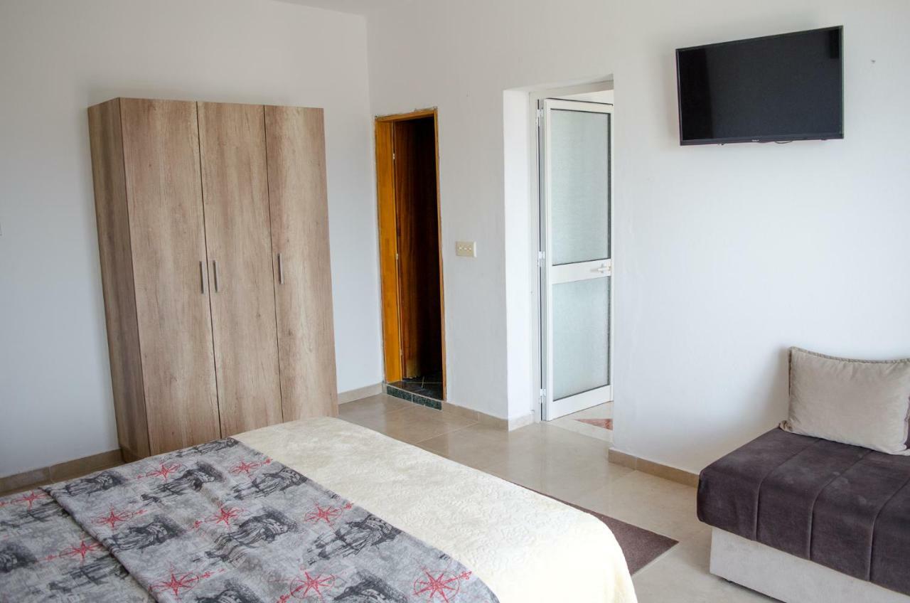 Apartments Basha 1 - Long Beach อุลซิน ภายนอก รูปภาพ