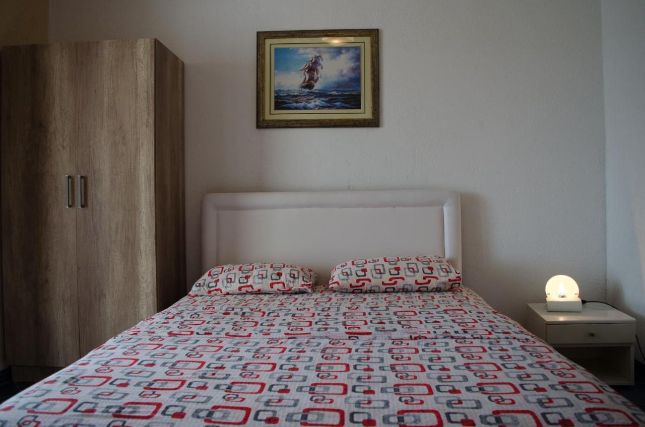 Apartments Basha 1 - Long Beach อุลซิน ภายนอก รูปภาพ